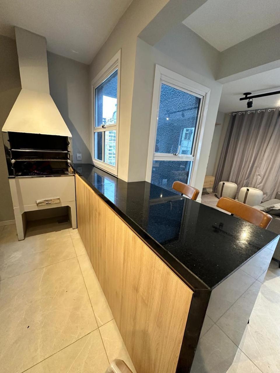 Apartamento Loft A 100 Metros Da Santa Casa De Misericordia *